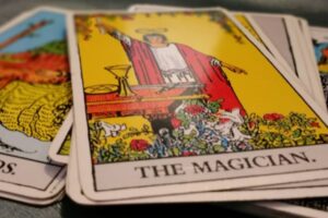 Tarot Visioning For those craving weekly spiritual support, and would also like to deepen your working knowledge of the Tarot.